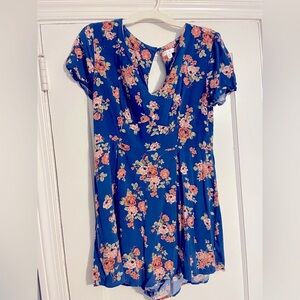 Floral Blue Women's Romper Size Large